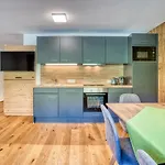 Hus23 With Wellness Apartment Schroecken
