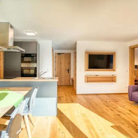 Hus23 With Wellness * Schröcken