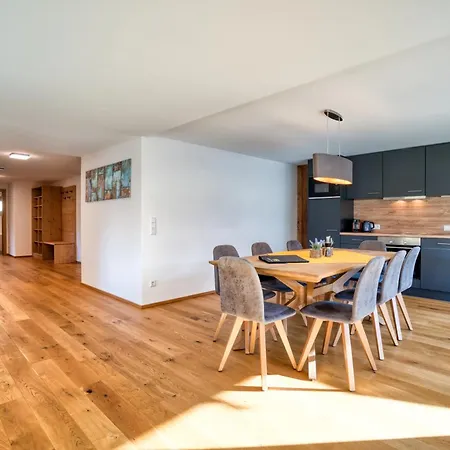 Hus23 With Wellness * Schröcken